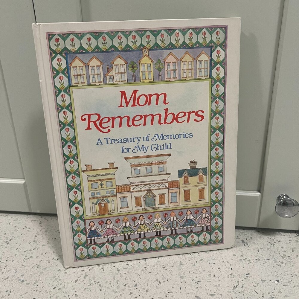 Vintage 90s MOM REMEMBERS Memory Book - Fillable Information About Childhood